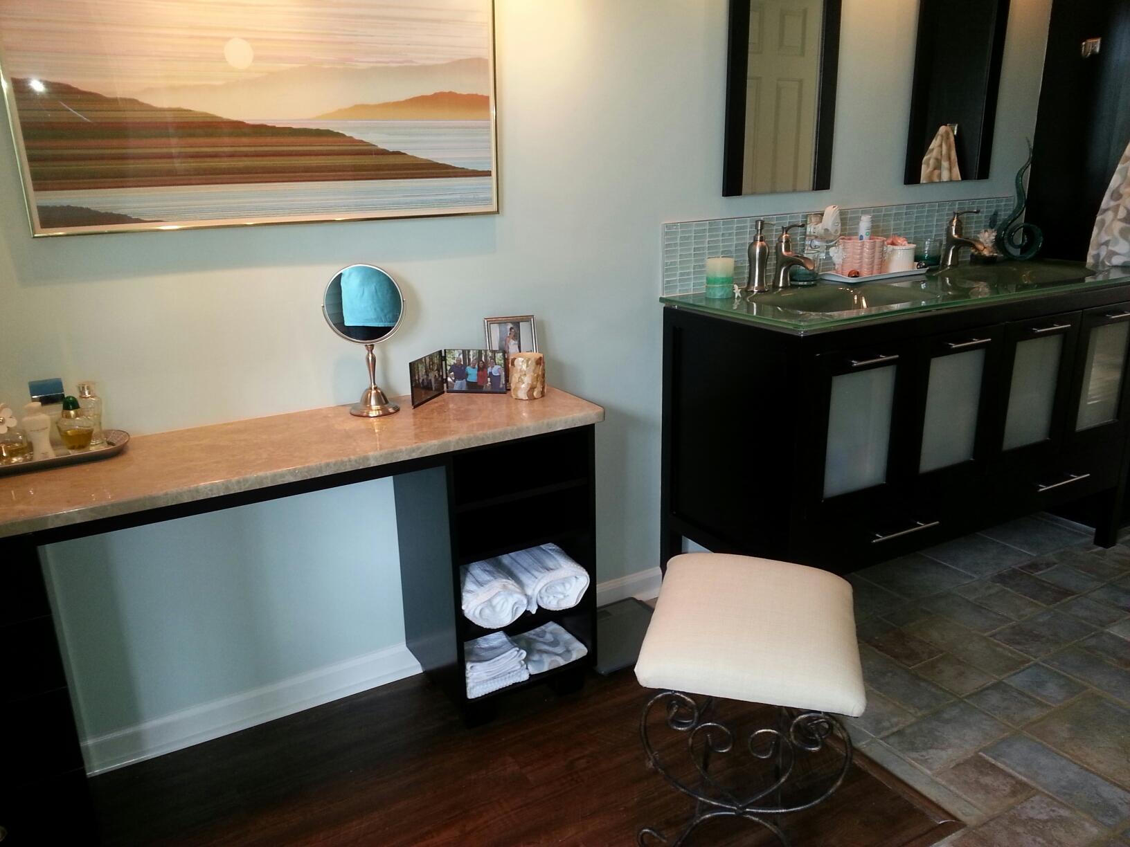 Master Tub Gone...New Sitting Area!